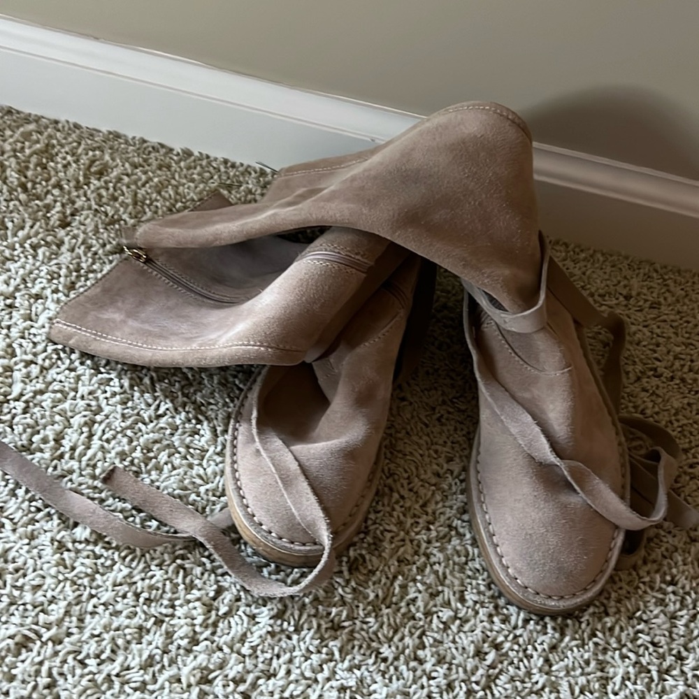 Kate Spade Knee High Tan Suede boot